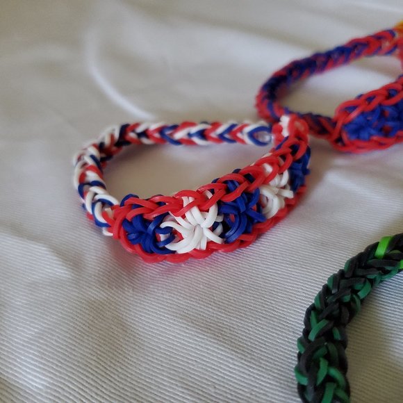 Handmade Marvel Inspired Loom Bracelet Set/New - Picture 8 of 15